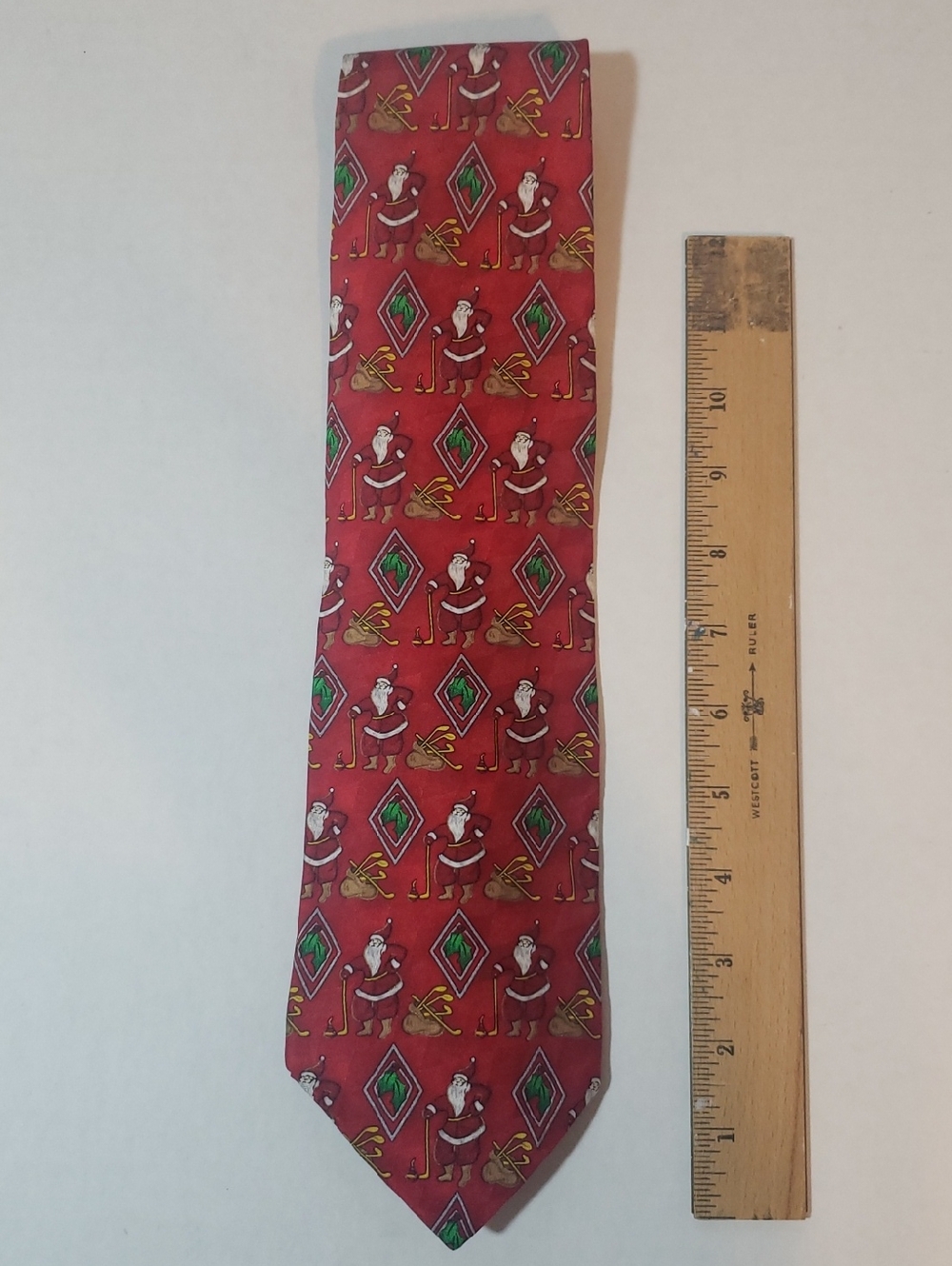 Hallmark Holiday Traditions Red Novelty Santa Golf Golfing Christmas Tie Silk